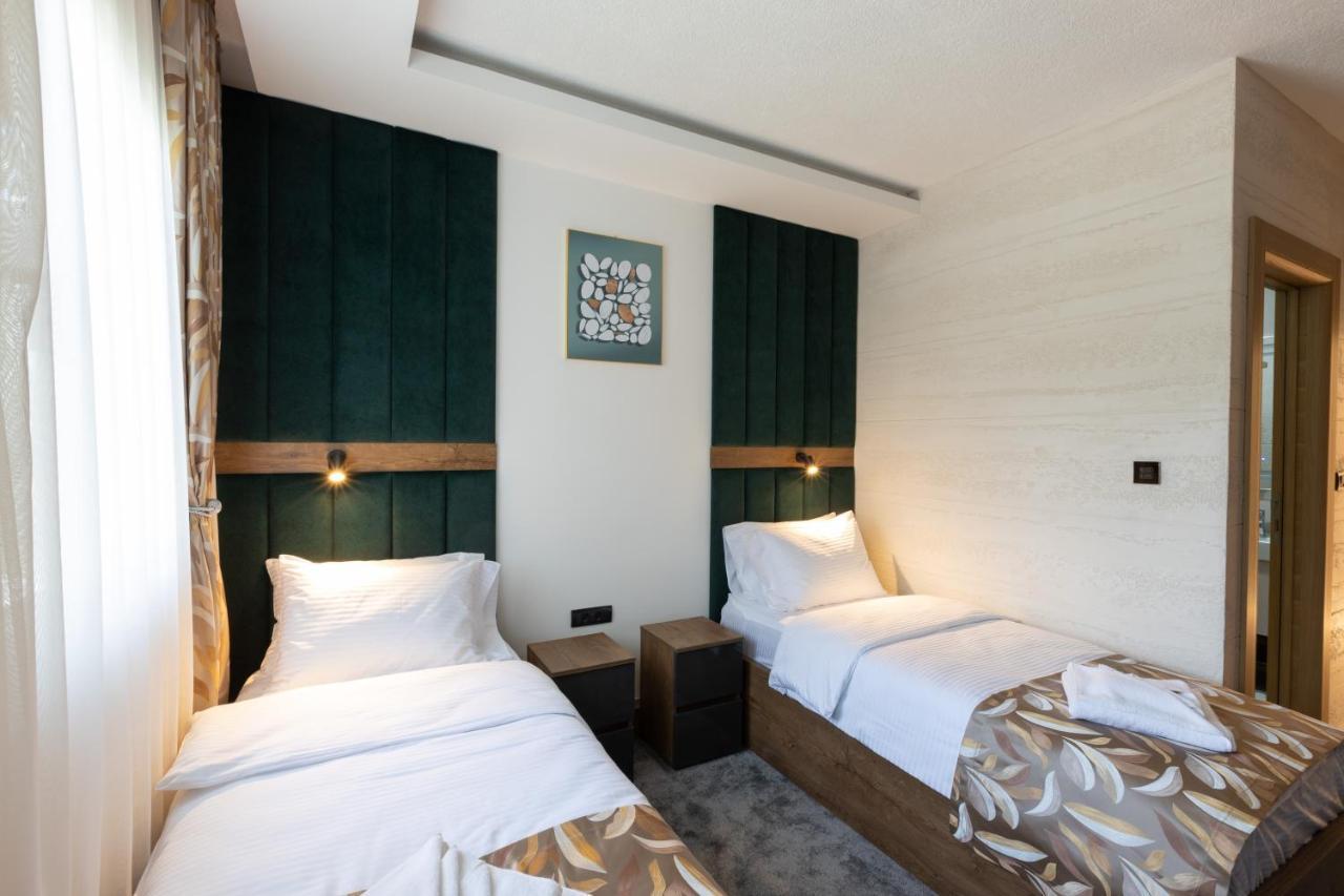 Hotel M Star 新帕扎尔 外观 照片