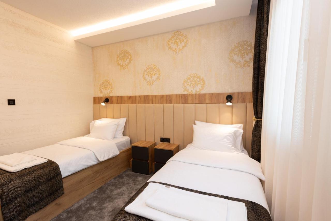 Hotel M Star 新帕扎尔 外观 照片