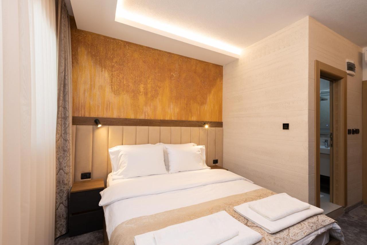 Hotel M Star 新帕扎尔 外观 照片