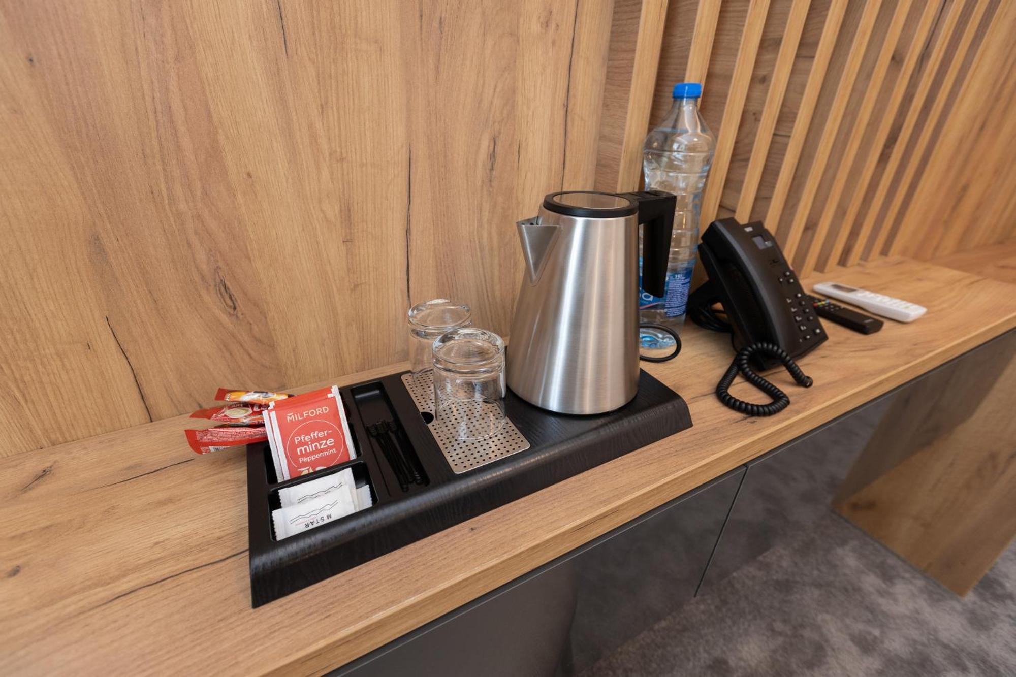Hotel M Star 新帕扎尔 外观 照片