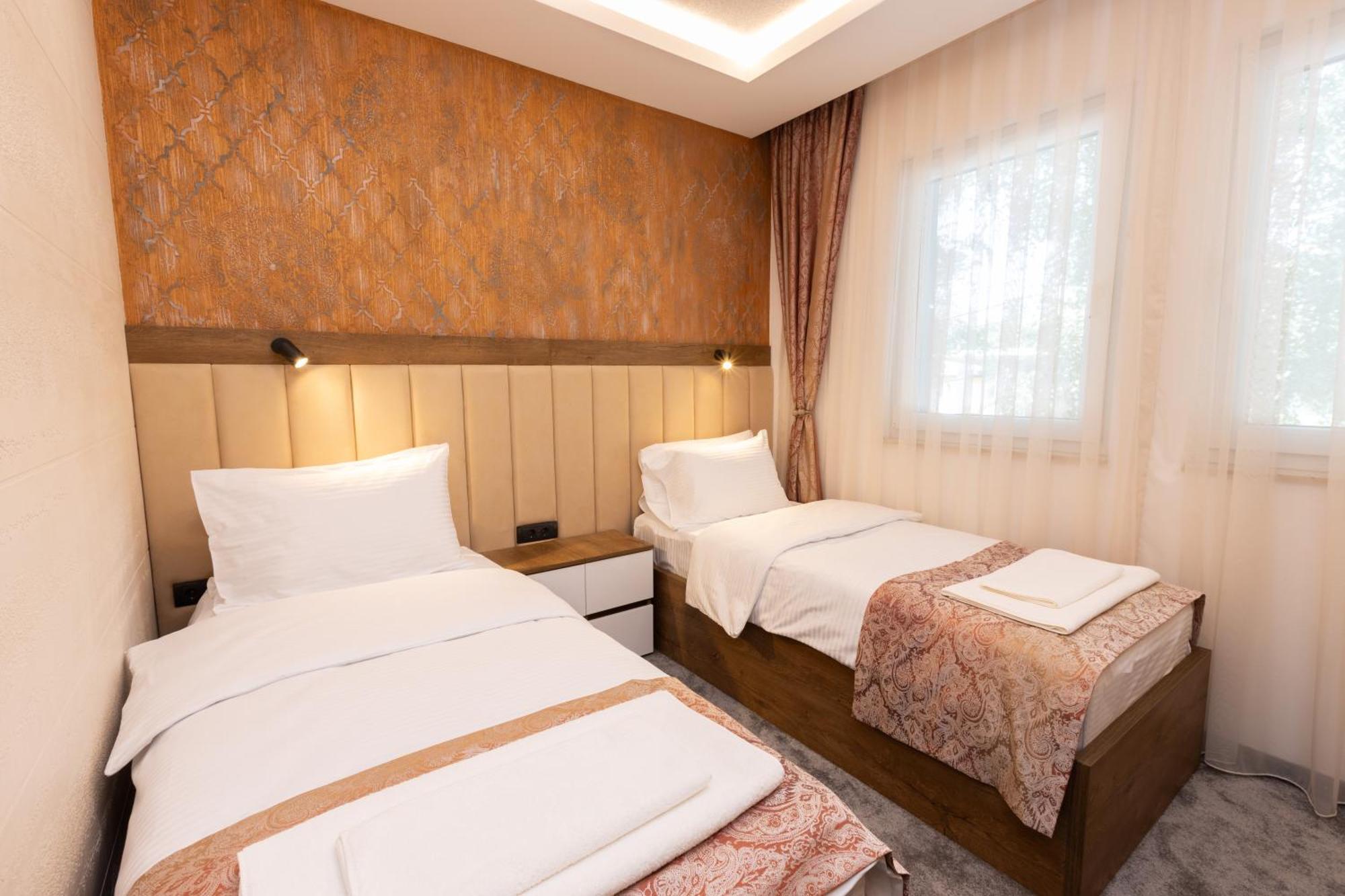 Hotel M Star 新帕扎尔 外观 照片