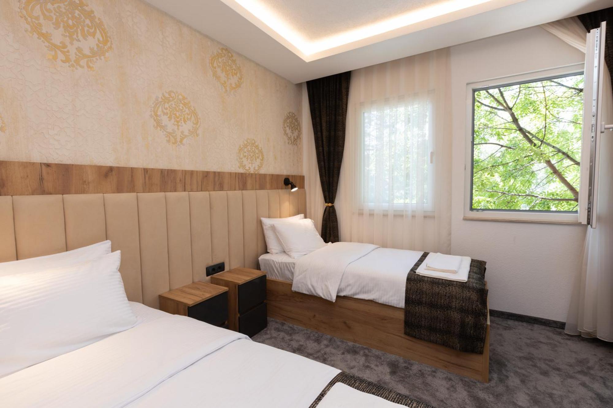Hotel M Star 新帕扎尔 外观 照片